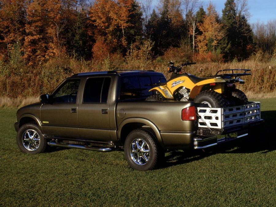  GMC Sonoma Recon Concept 2001 года  (фото 2 из 2)